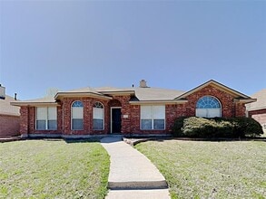 Building Photo - 643 Big Oak Ct