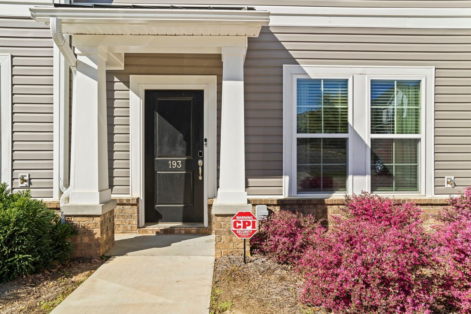 Building Photo - 193 Northwood St