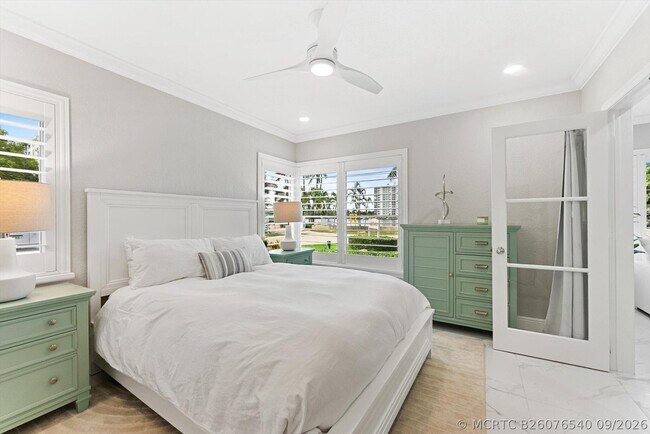 Building Photo - 990 Casuarina Rd