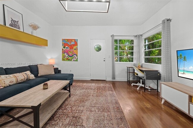 Building Photo - 1211 Pennsylvania Ave