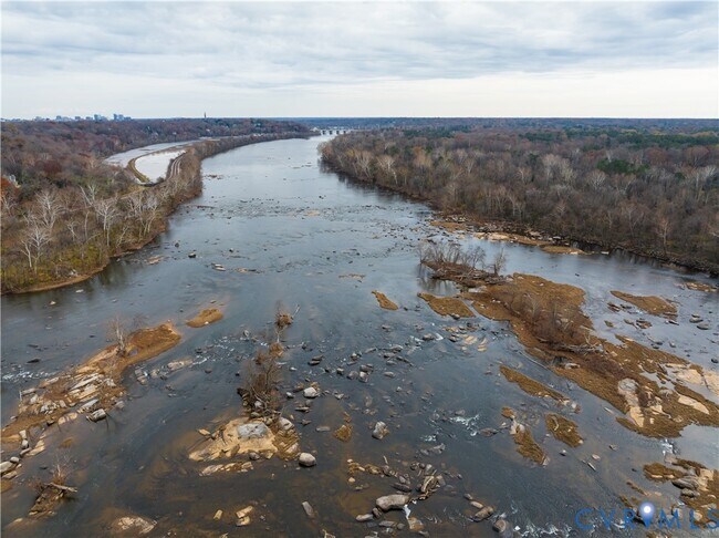 Building Photo - 3342 Grandview Dr