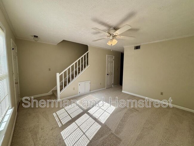 Building Photo - 1536 Elizabeth St