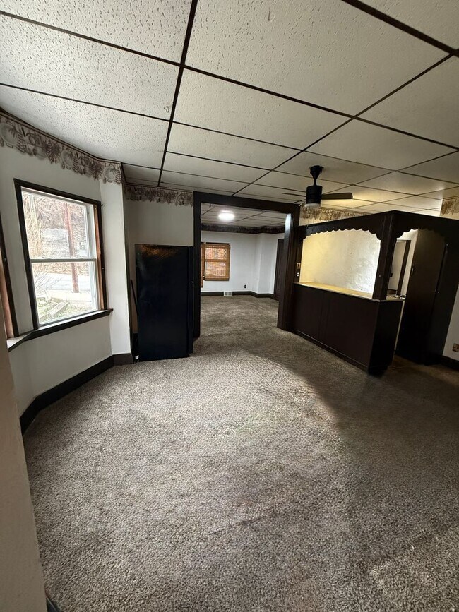 Building Photo - 425 Fourth St Monongahela PA 15063