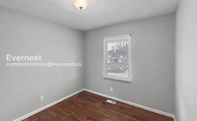 Building Photo - 19200 E Ponca Terrace