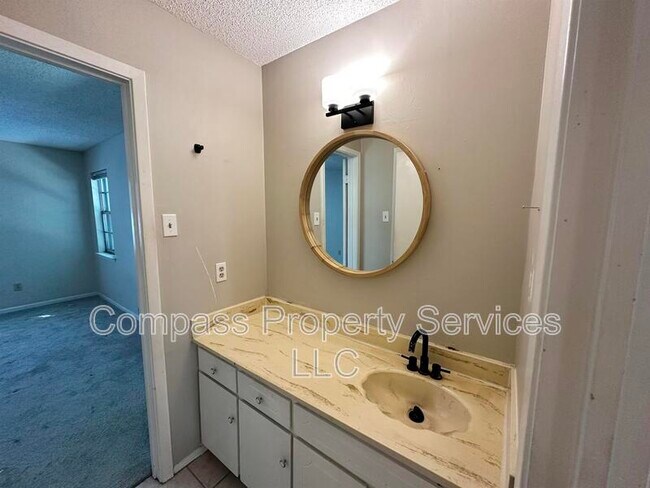 Building Photo - 8507 Bosque Blvd