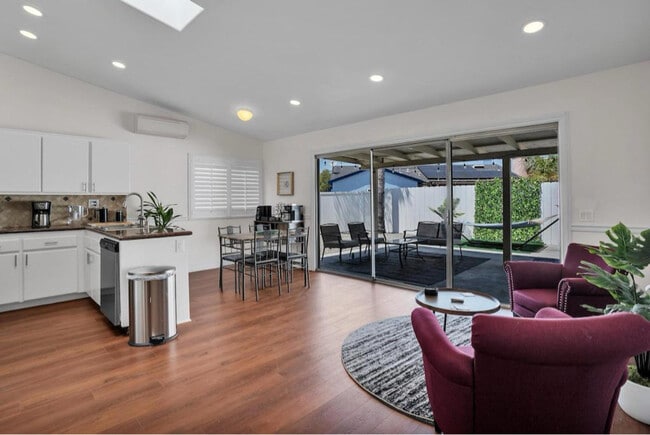 Building Photo - 3784 Nectarine Cir