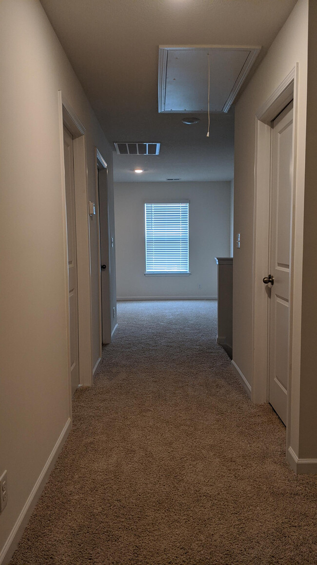 Building Photo - 544 Smoky Crossing Way