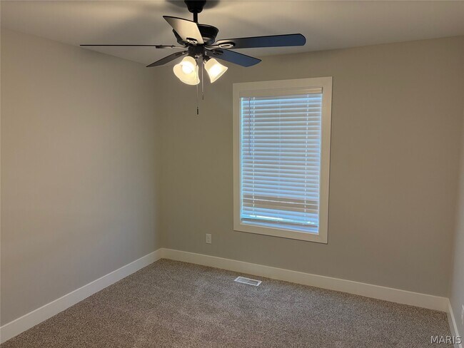 Building Photo - 28718 Woodland Heights Dr