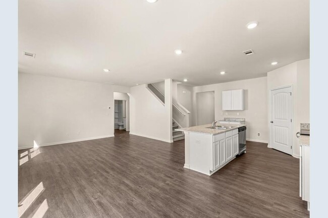 Building Photo - 331 Etowah Pkwy