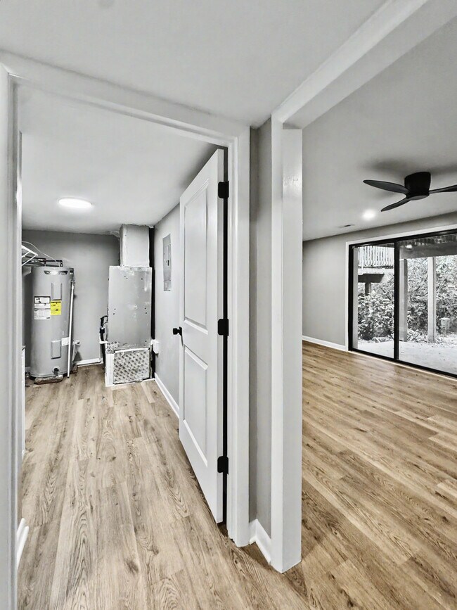 Building Photo - Yacht Cove Condo