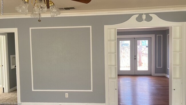 Building Photo - 4600 Calmont Ave