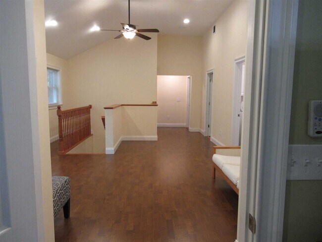 Building Photo - 101 Bundy Hill Rd