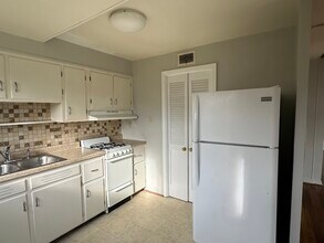 Building Photo - WCA 1706