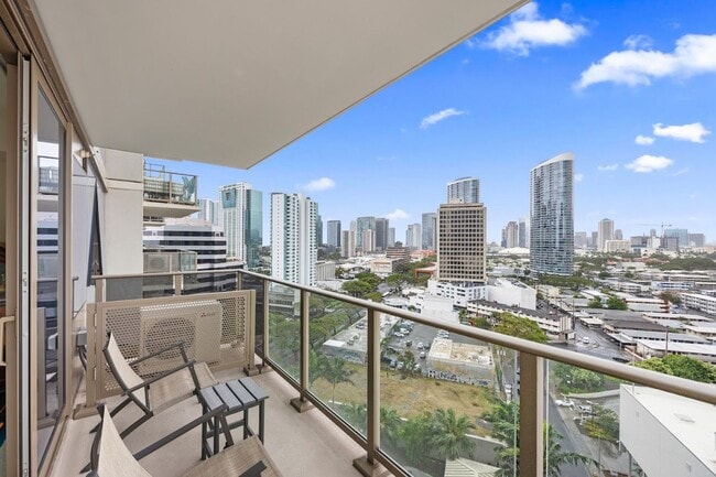 Building Photo - 1388 Kapiolani Blvd