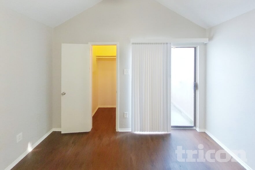 Building Photo - 1734 Windmill Ln