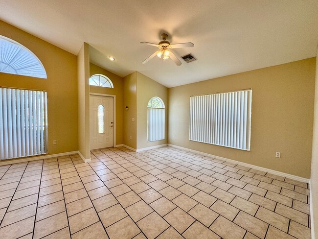 Building Photo - 3/2 Mount Dora Home with NO HOA!
