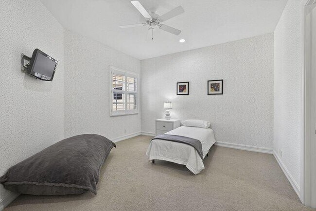 Building Photo - 10418 Orchid Reserve Dr