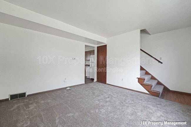 Building Photo - 1573 Briarwood Ave