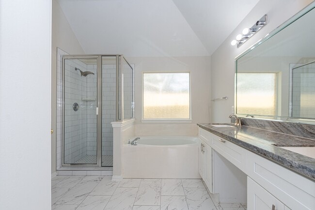 Building Photo - 4319 Dow Way