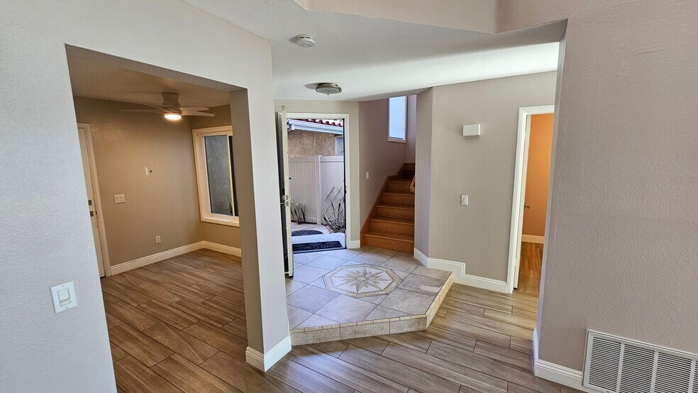 Building Photo - 18219 Hampton Ct