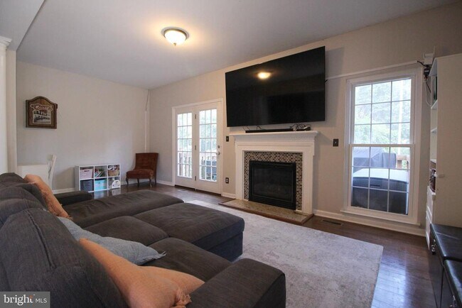 Building Photo - 2562 Sylvan Moor Ln