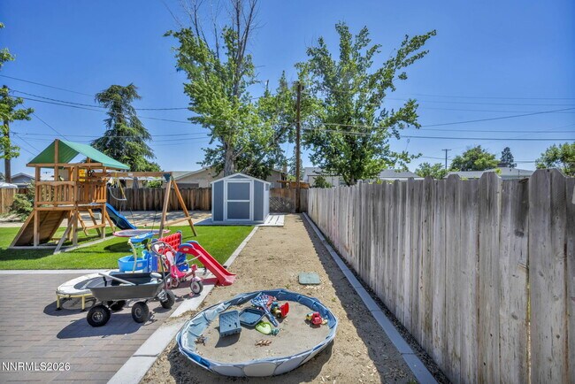 Building Photo - 620 Belgrave Ave