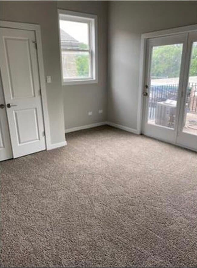 Building Photo - 2949 W Arthington St