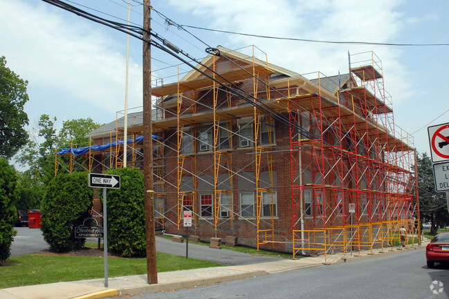 Primary Photo - Chestnut Hill Apartments