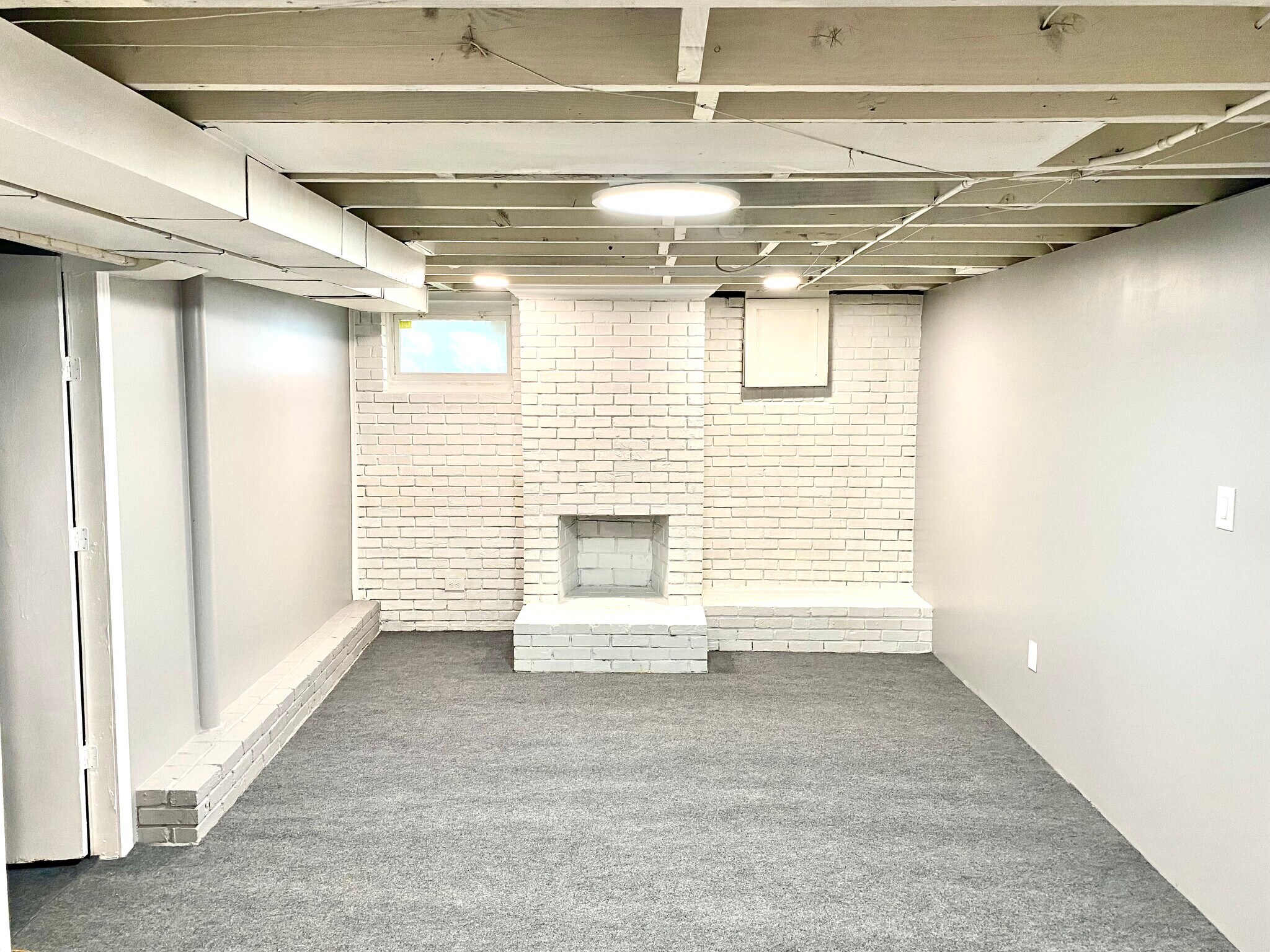 Building Photo - 400 N 43rd St