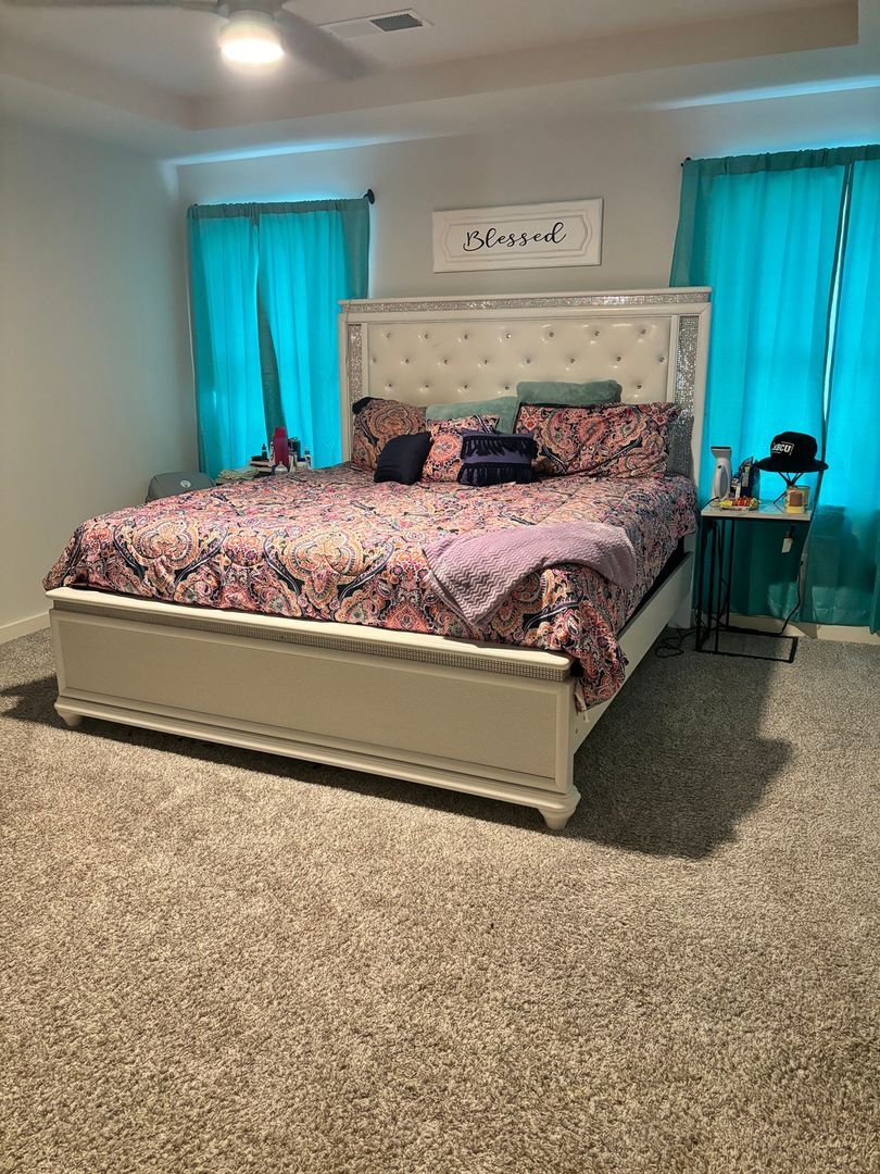 Building Photo - 659 The Heights Ln