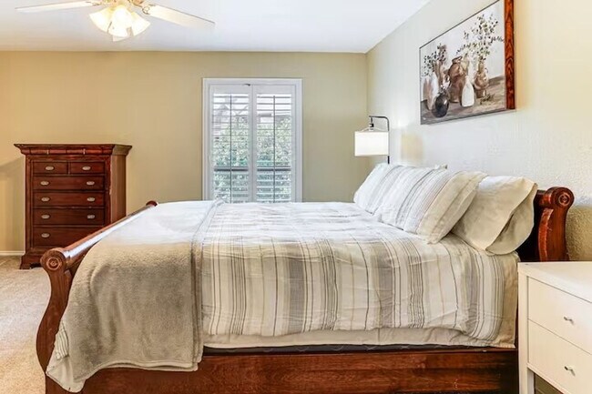 Building Photo - 3601 Medford Ct