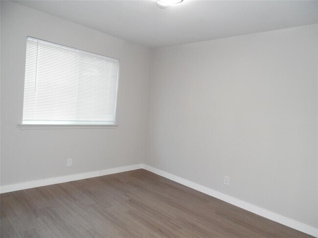 Building Photo - 1209 Green Valley Cove