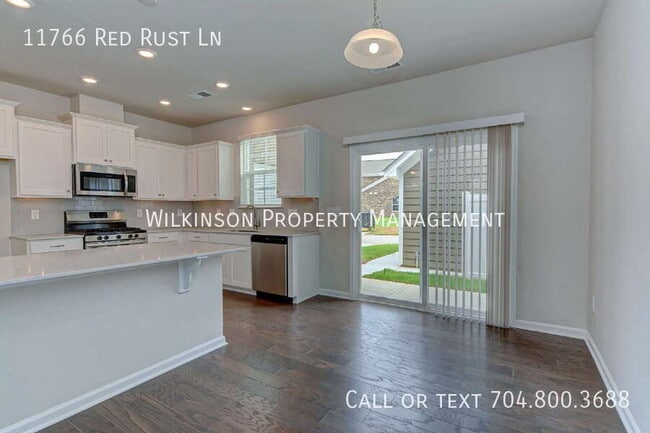 Building Photo - 11766 Red Rust Ln