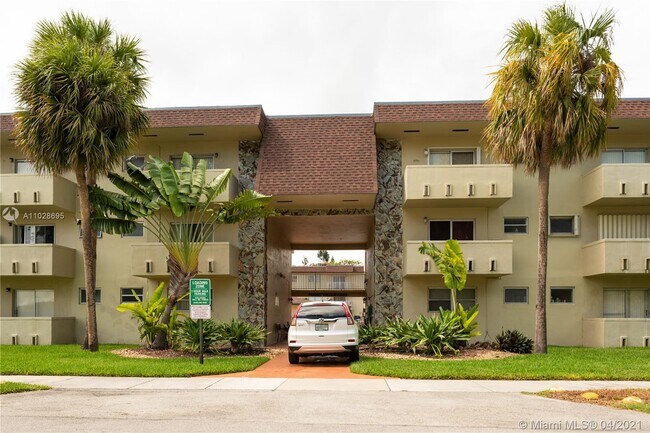 Building Photo - 7505 SW 82nd St