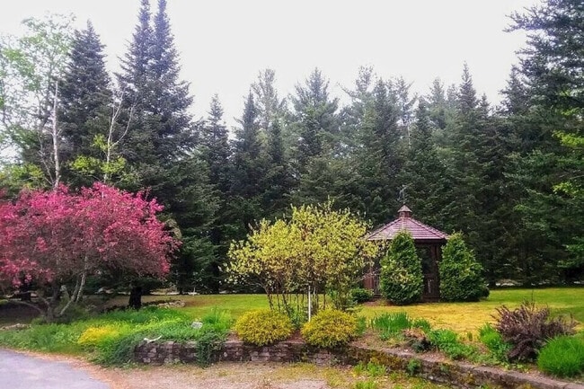 Building Photo - 66 Paquette Dr