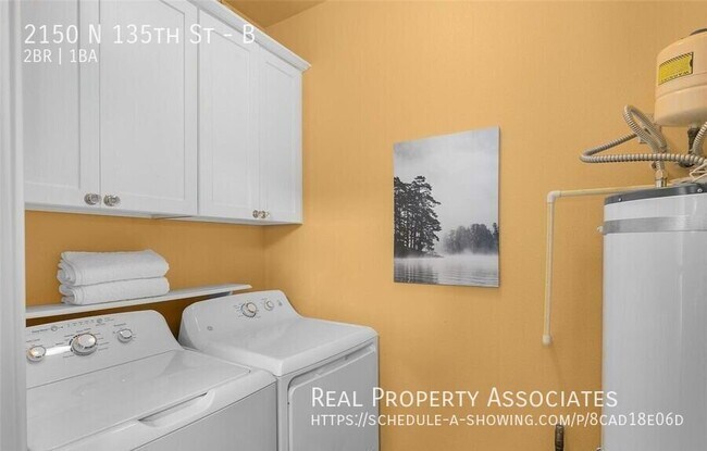 Building Photo - 2150 N 135th St