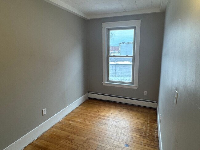 Building Photo - 135 Lafayette Square
