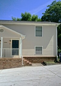 Building Photo - 1705 Toll Gate Rd SE
