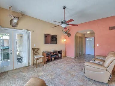 Building Photo - 3115 Loma Pedregosa NW