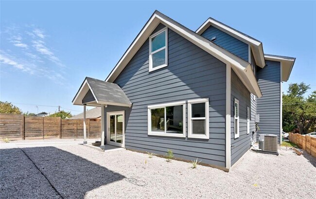 Building Photo - 7306 Carver Ave