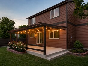 Building Photo - Sprawling 3BR 3BA Single Family Oasis Perfectly Nestled in Fronterra Village