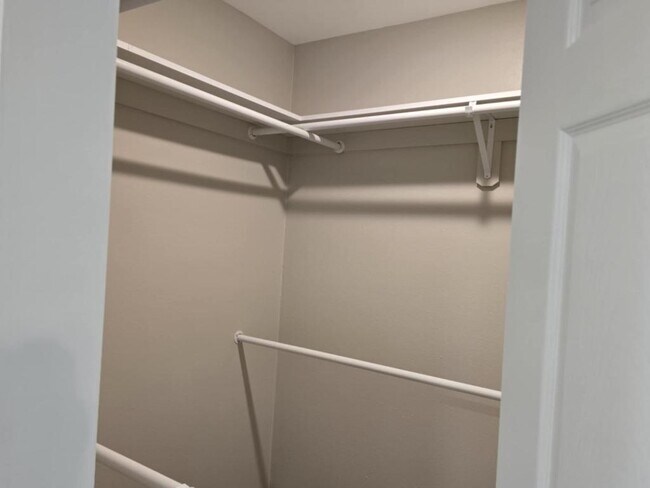 Building Photo - 4111 W 57th St