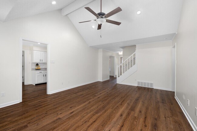 Building Photo - 3075 Stonecrest Cir