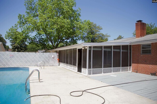 Building Photo - 826 Jefferson St