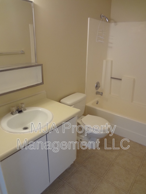 Building Photo - 4642 S Arlington Park Dr