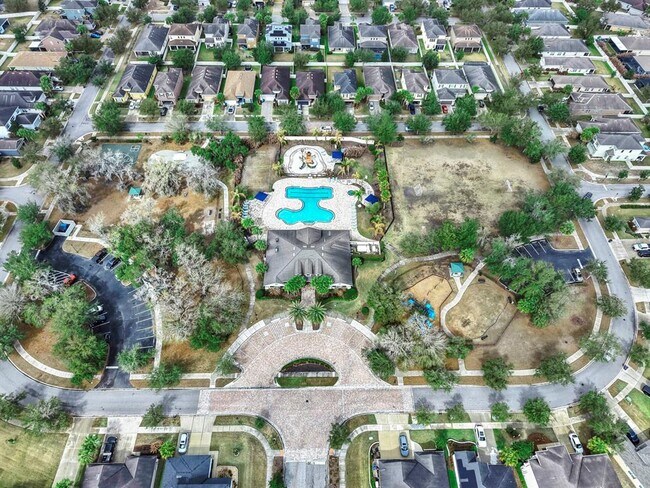 Building Photo - 17423 New Cross Cir