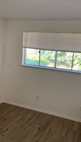 Building Photo - 2710 NW Norwood St