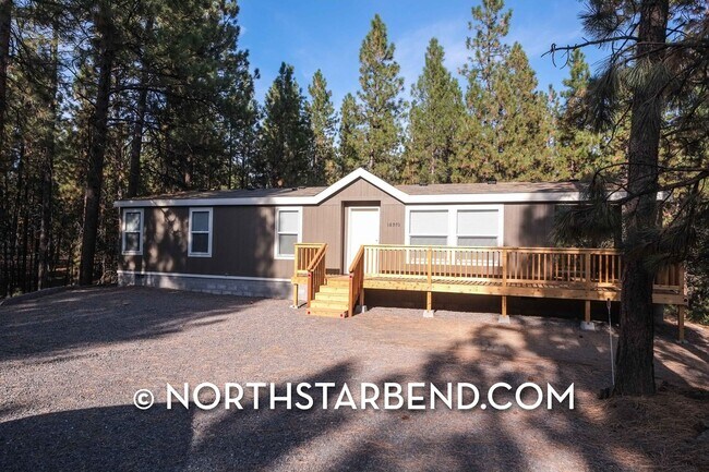 Primary Photo - Updated home in Deschutes River Woods