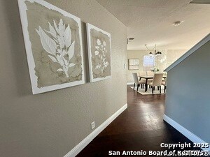 Building Photo - 10123 Divine Breeze