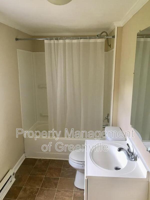 Building Photo - 420 West Ave